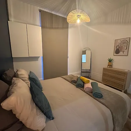 Apartment Centre Historique, Climatise, Entierement Neuf Dijon