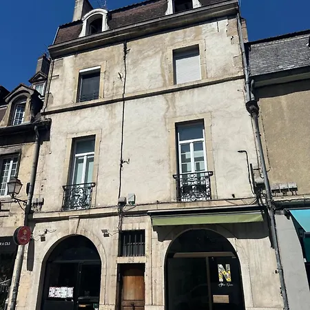 Apartment Centre Historique, Climatise, Entierement Neuf *