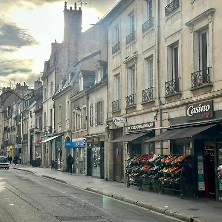 Apartment Centre Historique, Climatise, Entierement Neuf Dijon