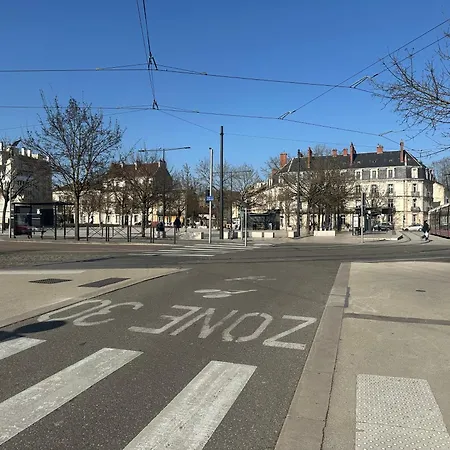 Apartment Centre Historique, Climatise, Entierement Neuf